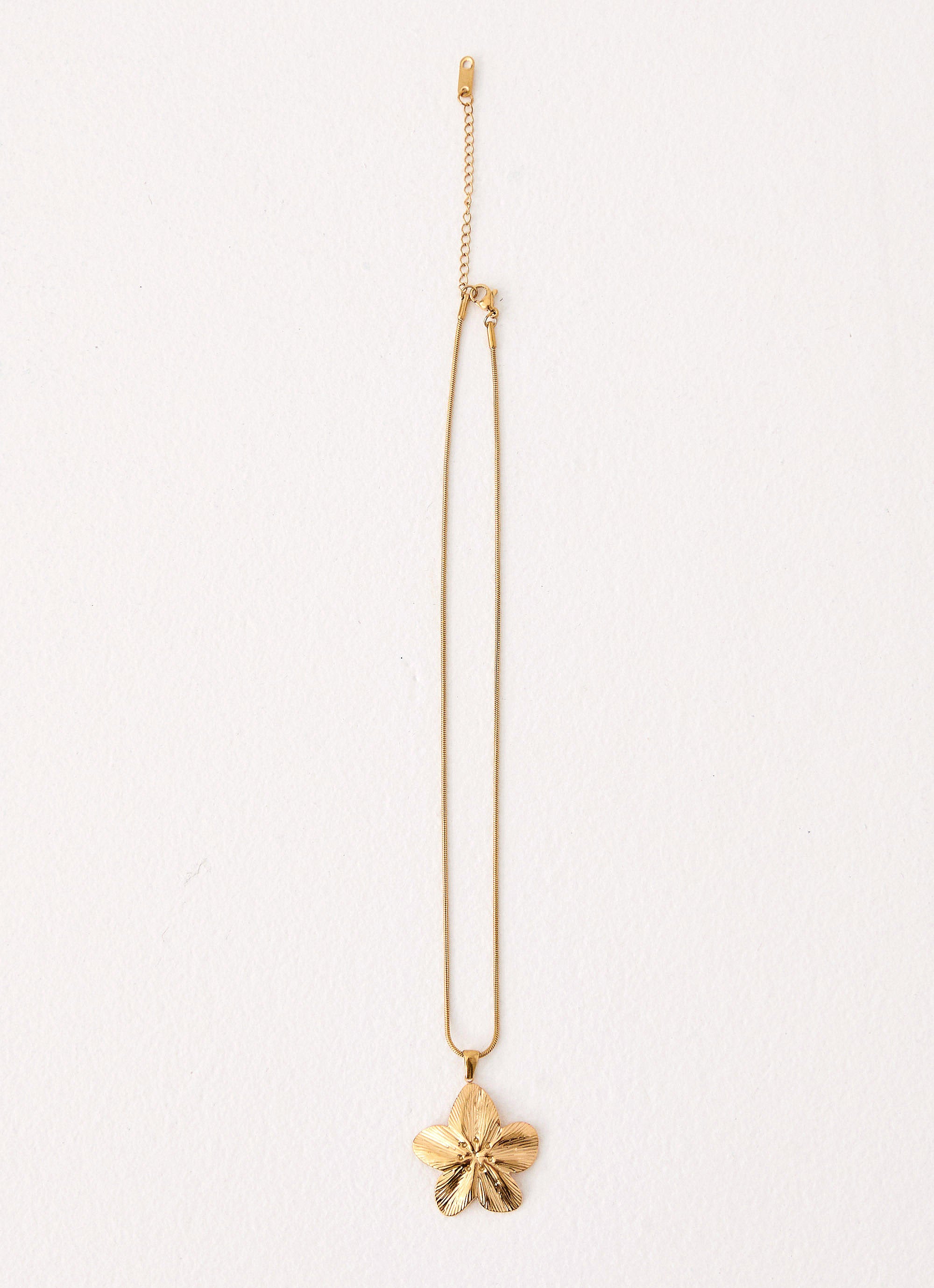 Hibiscus Gold Necklace - Gold