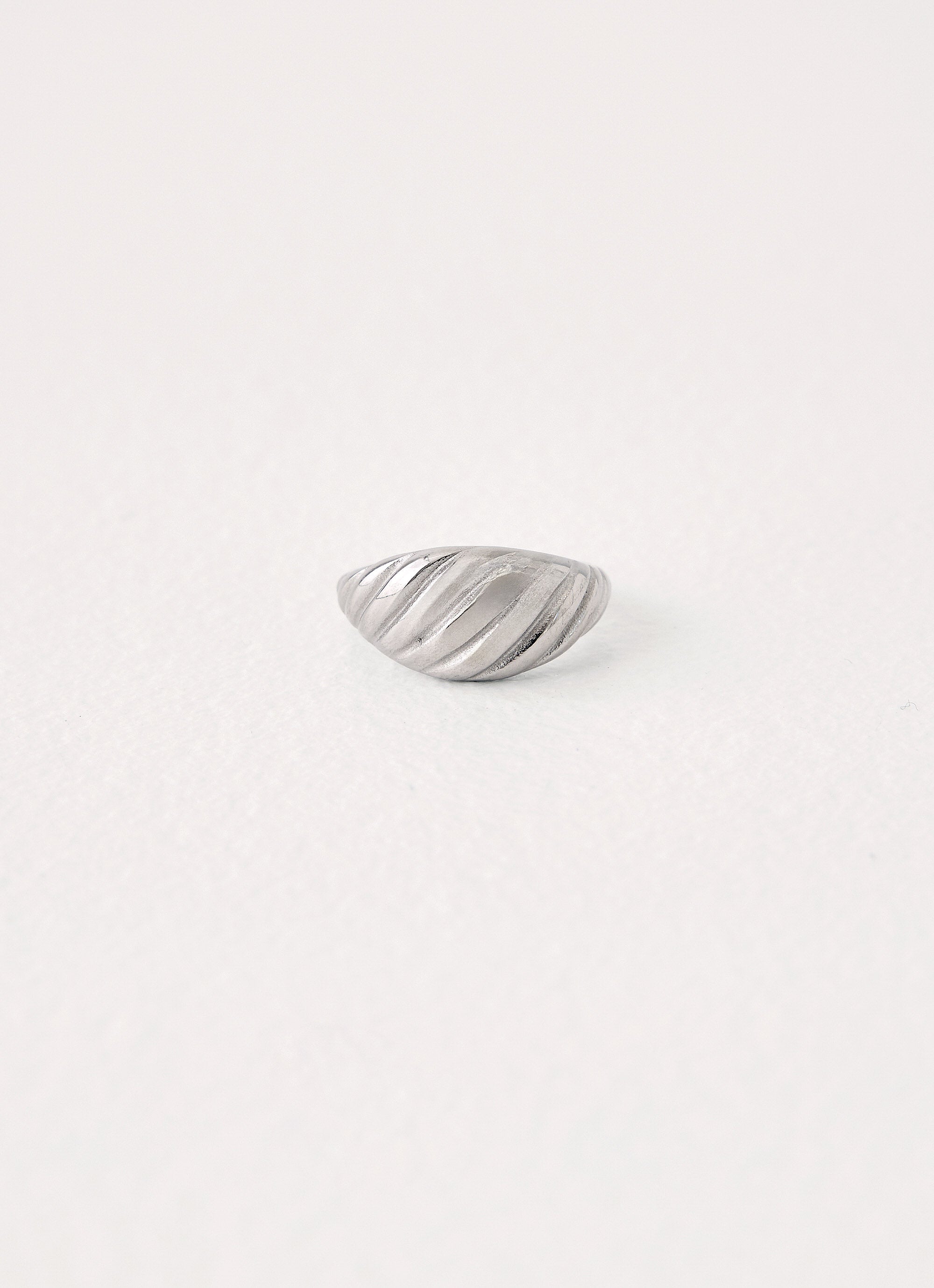 Silver Temptress Ring - Silver
